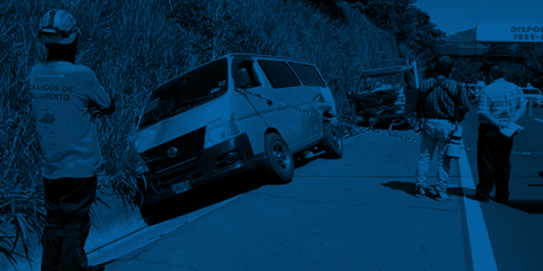 Conductor de microbús fallece en carretera