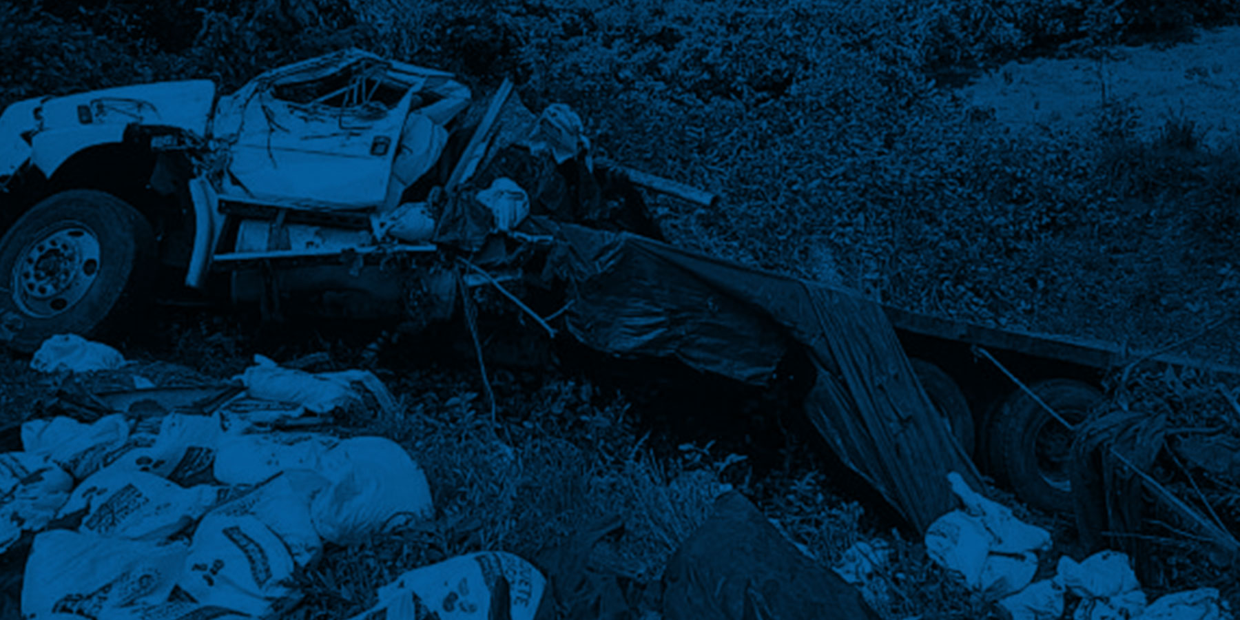 Vehículo de transporte agrícola se accidenta a causa de desperfectos mecánicos