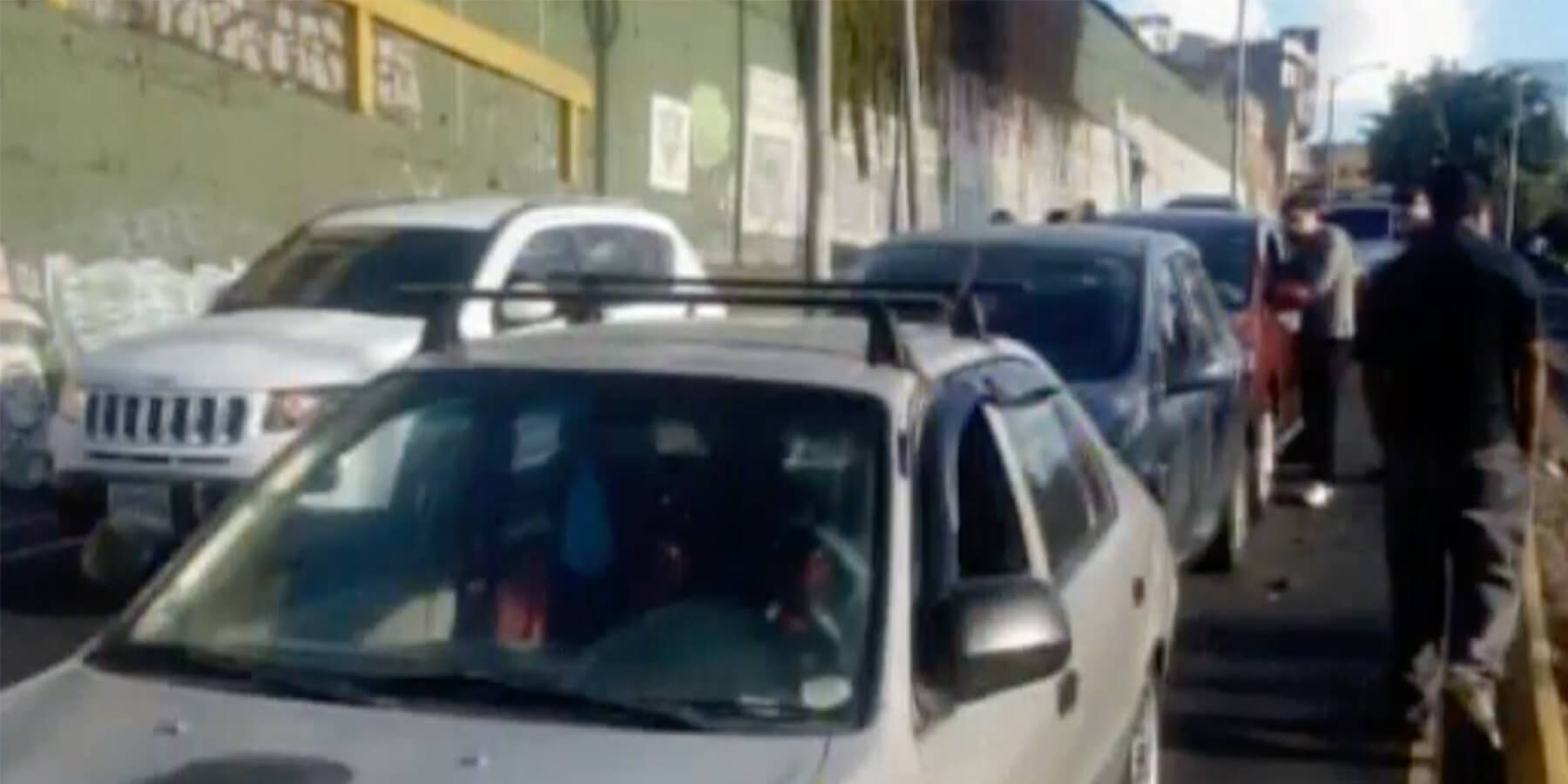 Varios vehículos colisionaron en el anillo periférico